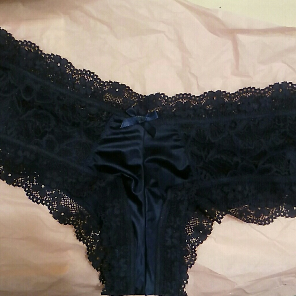 Victoria's Secret Very Sexy Cheeky panty (NWT)